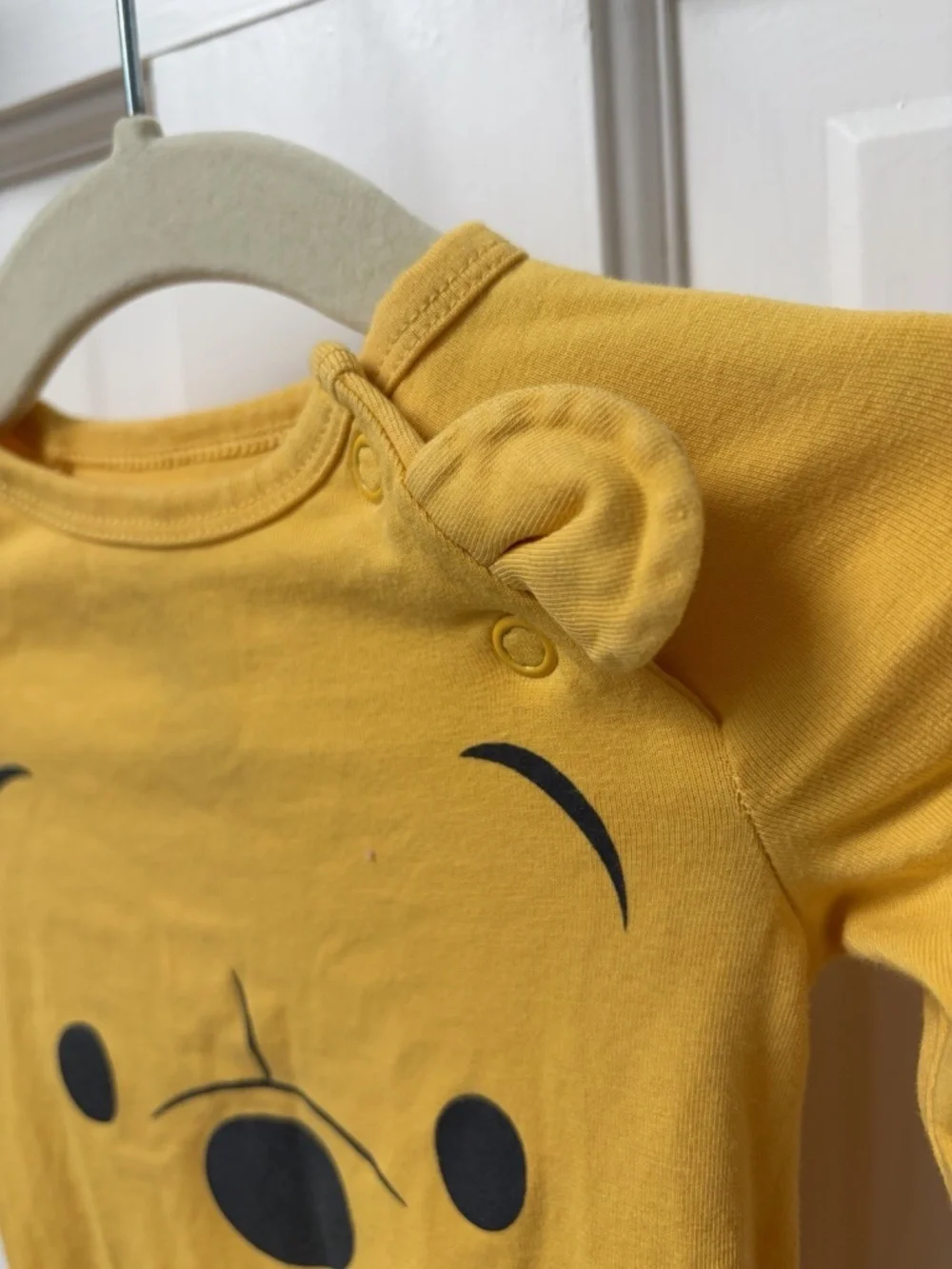 H&M Disney Winnie the Pooh Yellow Long Sleeve Organic Cotton Bodysuit 2-4Mo